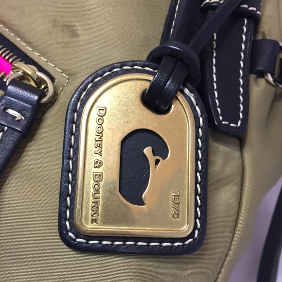 black and tan nylon Dooney and Bourke purse - Picture 6 of 8